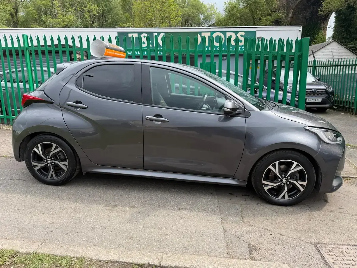 Usata Toyota Yaris Hybrid Design 2024 Grigio Utilitaria