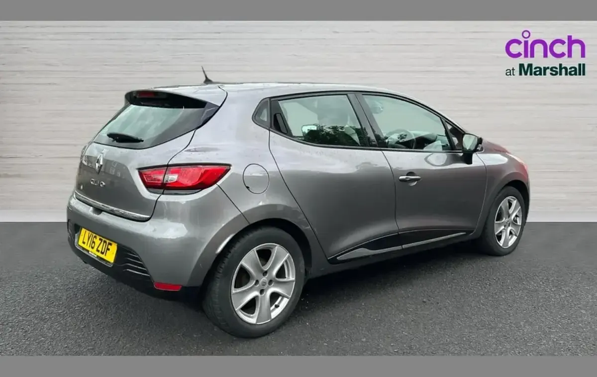 Used Renault Clio Dynamique 120 HP (88 kW) 2016 Grey Hatchback