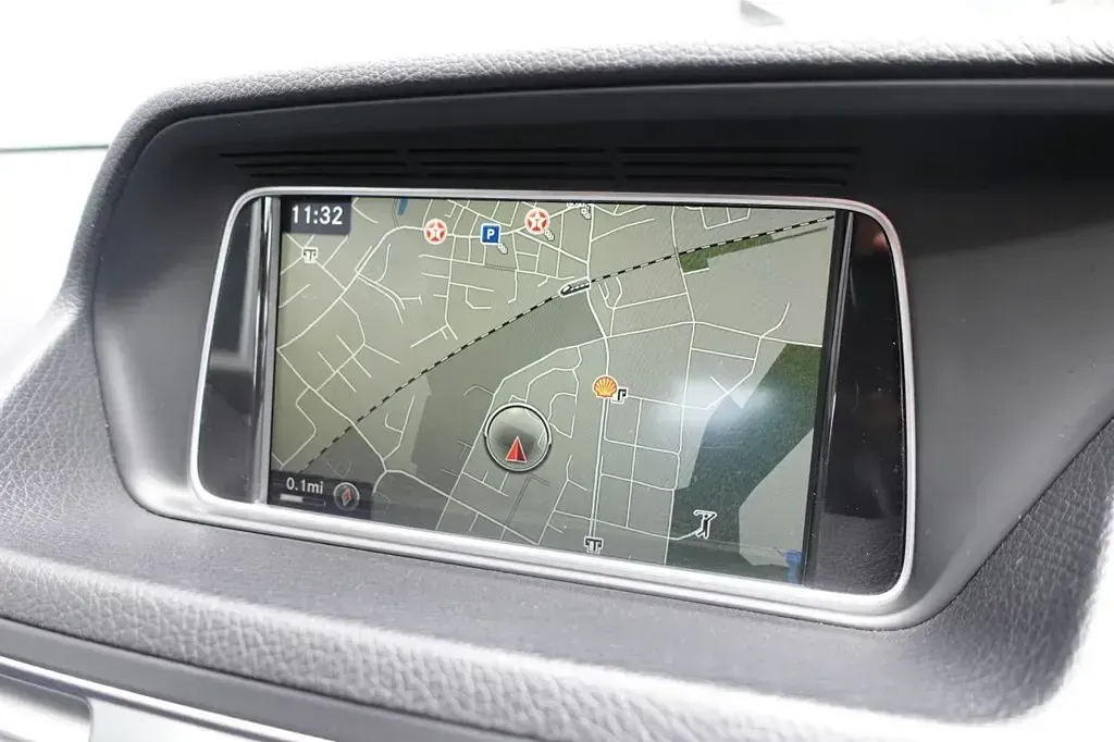 Begagnad Mercedes E350 AMG line 258 HK (189 kW) 2015 Vit Sportkupé