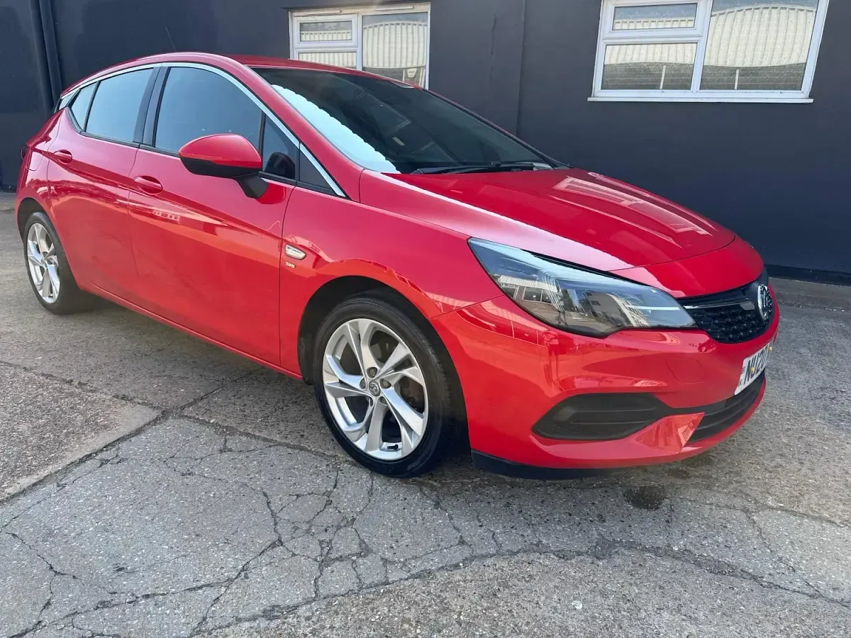 Used Vauxhall Astra SRi 145 HP (106 kW) 2020 Red Hatchback