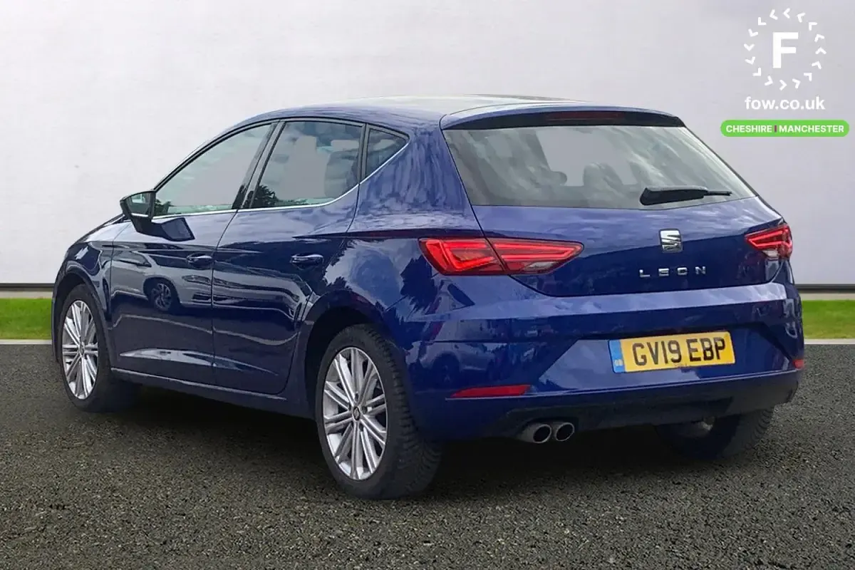 Used Seat Leon XCELLENCE 150 HP (110 kW) 2019 Blue Hatchback
