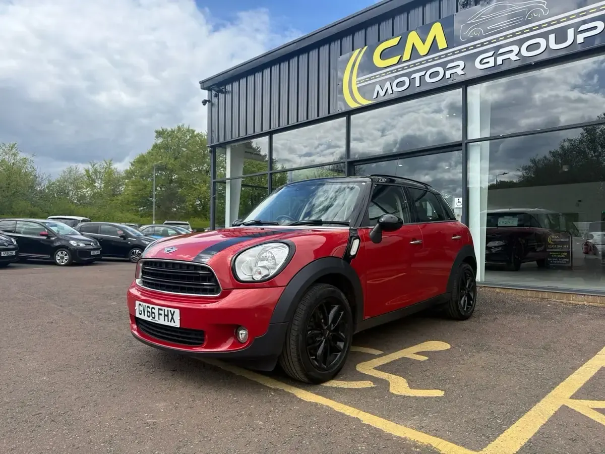 Used Mini Cooper 122 HP (89 kW) 2016 Red Hatchback