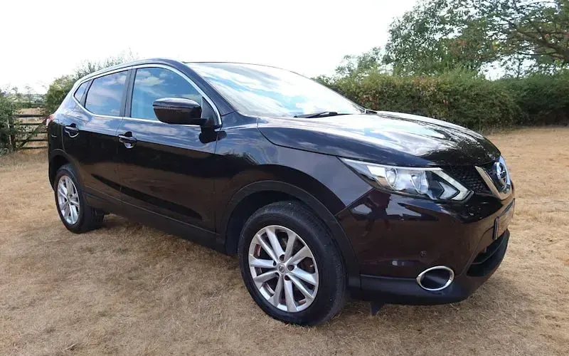 Used Nissan Qashqai Acenta Premium 110 HP (80 kW) 2015 Black SUV