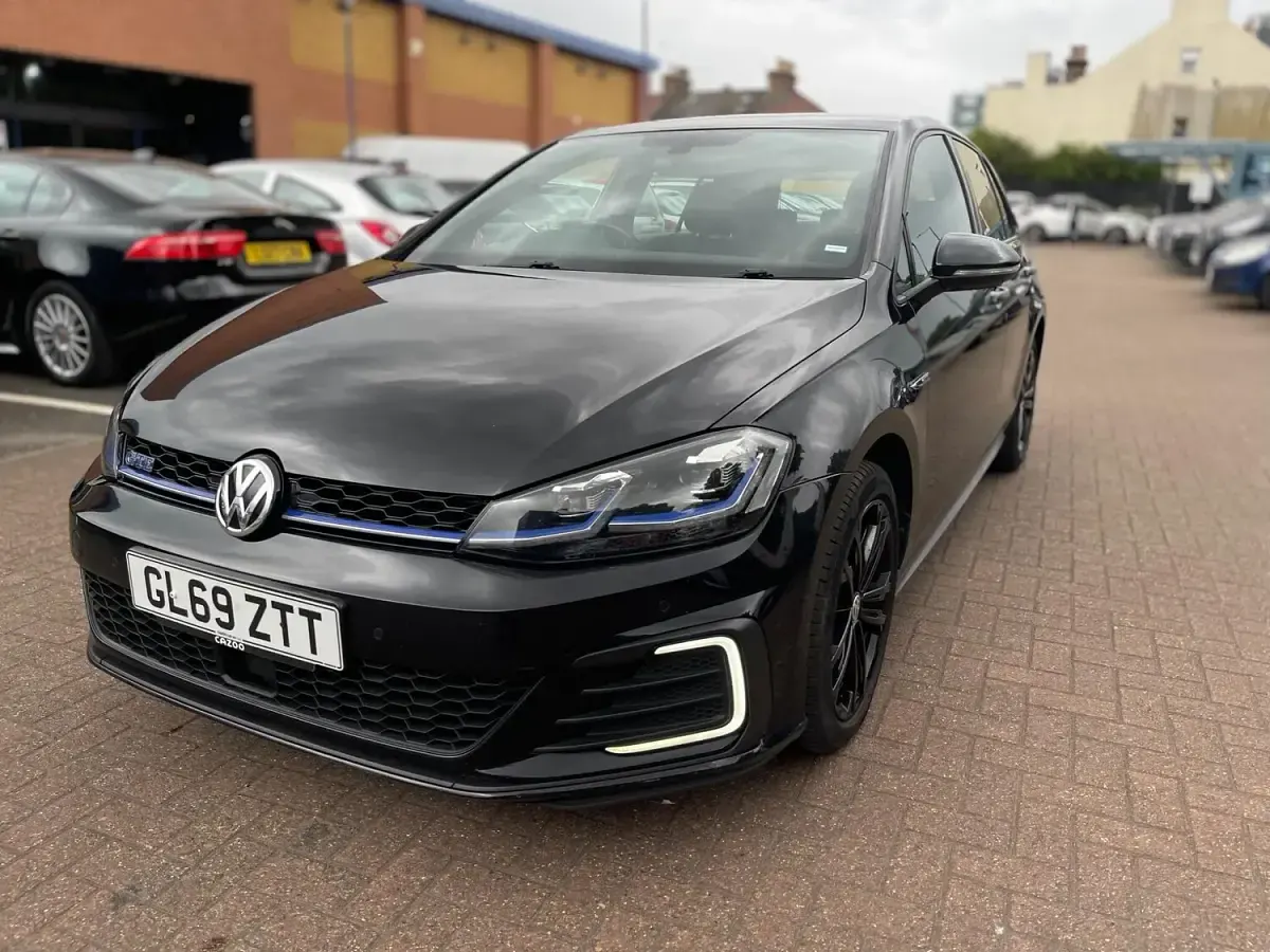 Used VW Golf VII GTE 204 HP (150 kW) 2020 Black Hatchback