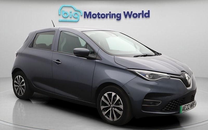 Used 2022 Renault Rapid GT-Line Hatchback | £10,000 (Good price) - Image 1/4