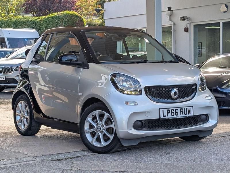 Silver Used 2016 Smart ForTwo Cabrio Passion Cabriolet | £8,495 (Good price) - Image 1/4