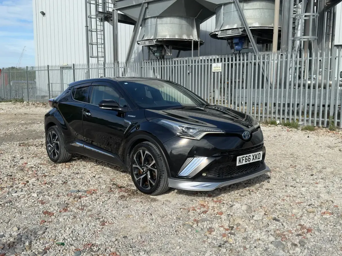 Used Toyota C-HR 2017 Black SUV