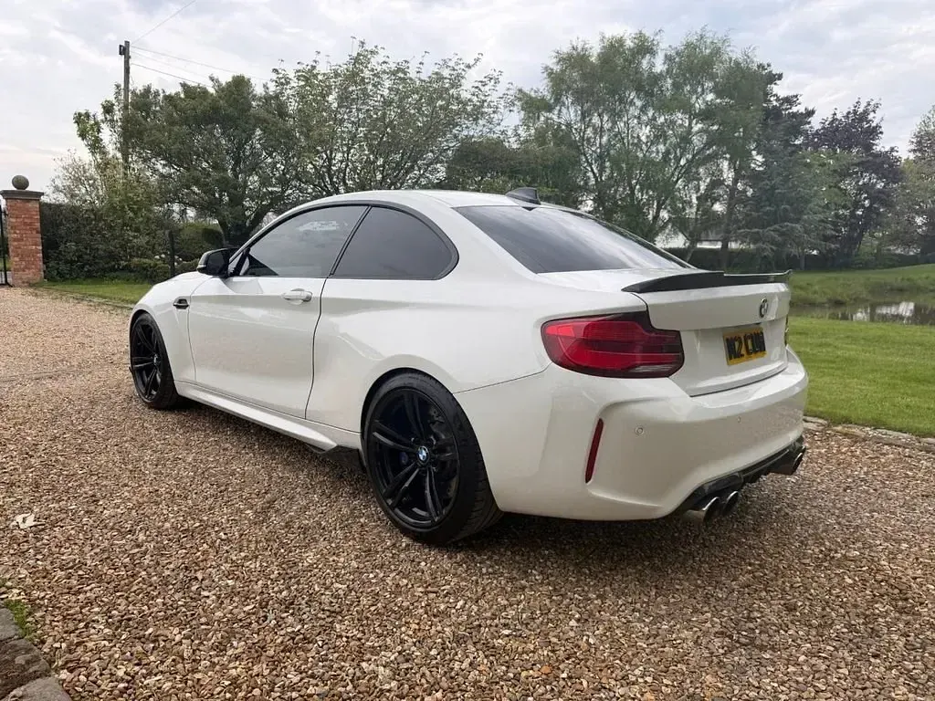 Begagnad BMW M2 2017 Vit Sportkupé