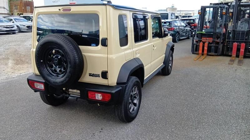 Używany Suzuki Jimny 2025 Beżowy SUV