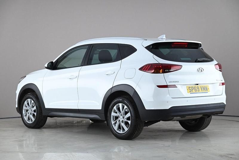 Used Hyundai Tucson SE 177 HP (130 kW) 2019 White SUV