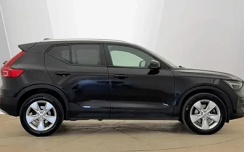 Used Volvo XC40 Core 163 HP (119 kW) 2026 SUV