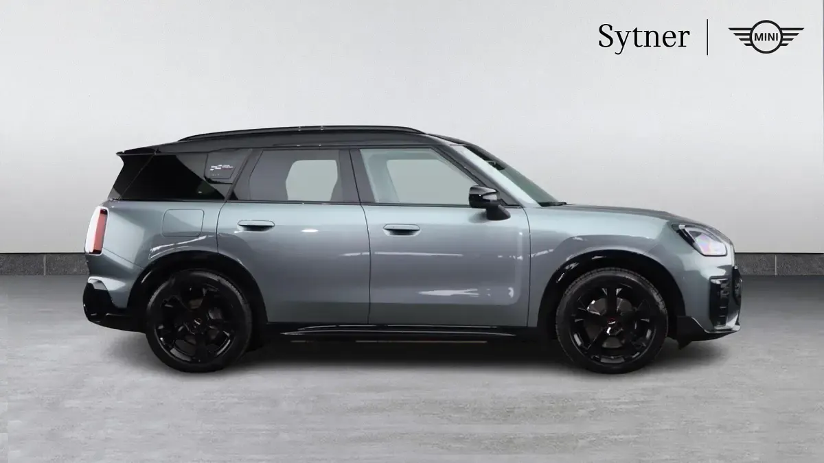 Used Mini Countryman 227 kW (309 HP) 2024 Green SUV