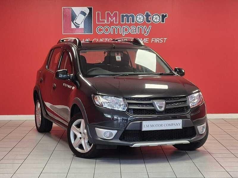 Black Used 2016 Dacia Sandero Ambiance Hatchback | £3,695 (Fair price) - Image 1/4