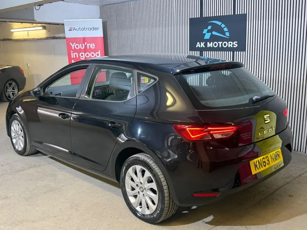 Used Seat Leon SE 110 HP (80 kW) 2013 Black Hatchback