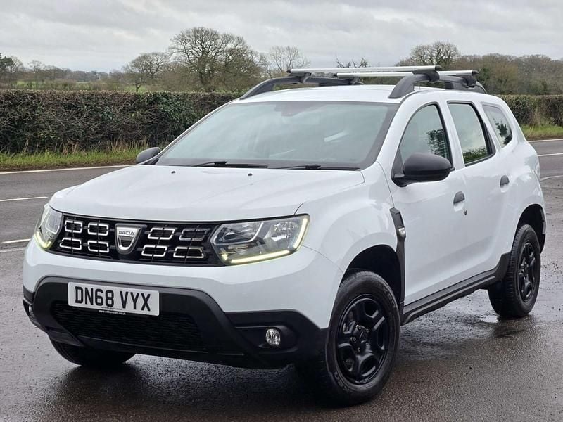 White Used 2018 Dacia Duster Essentiel Hatchback | £8,795 (Fair price) - Image 1/4