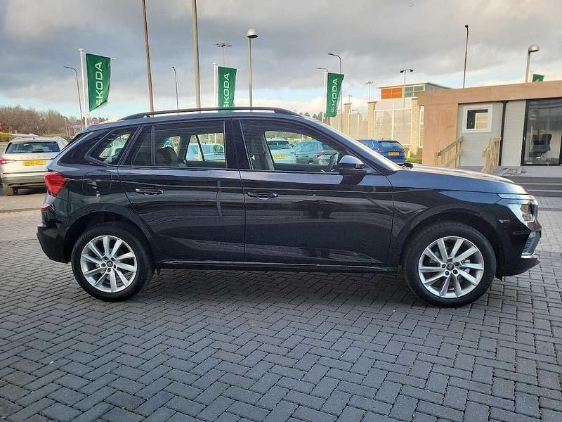 New Skoda Kamiq SE 70 HP (51 kW) 2025 Black magic pearl effect SUV