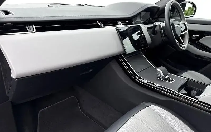 Used Land Rover Range Rover evoque Autobiography 269 HP (197 kW) 2025 White SUV