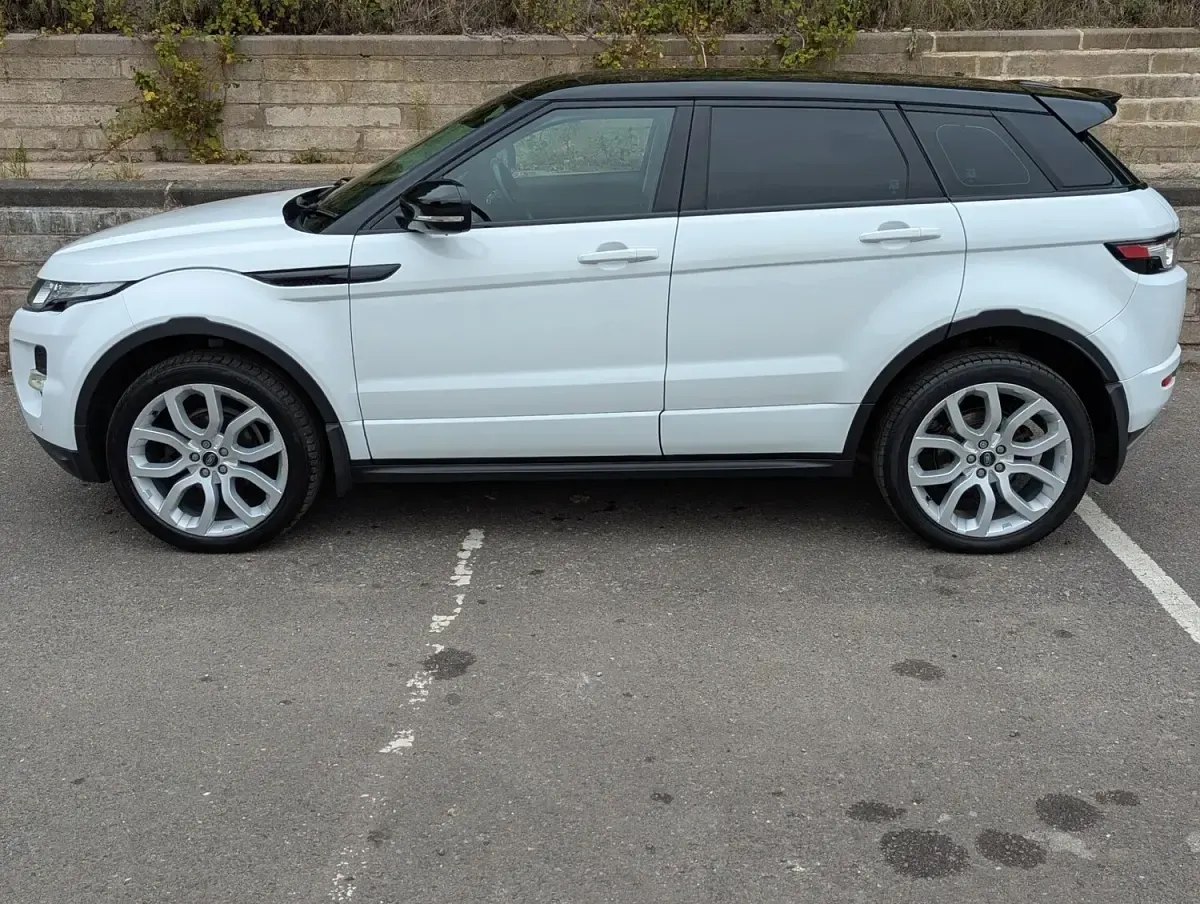 Used Land Rover Range Rover evoque Dynamic 190 HP (139 kW) 2013 White SUV