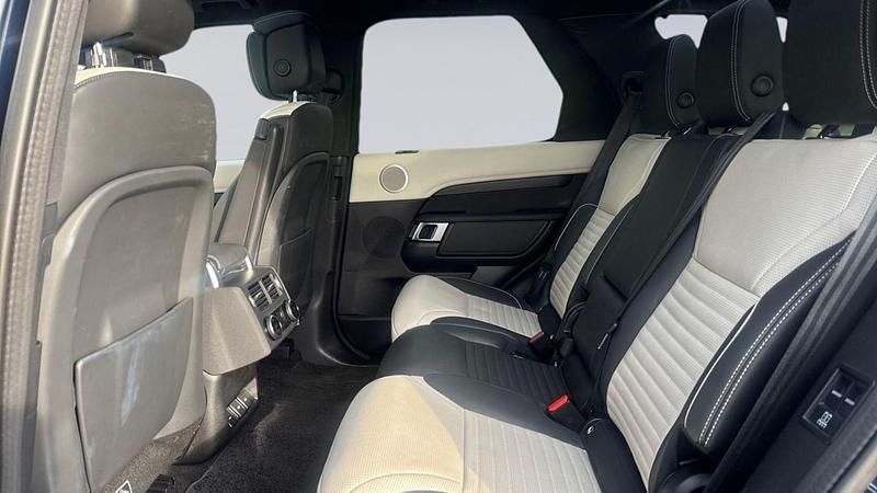 Used Land Rover Discovery 5 HSE Dynamic 2023 Portofino blue SUV