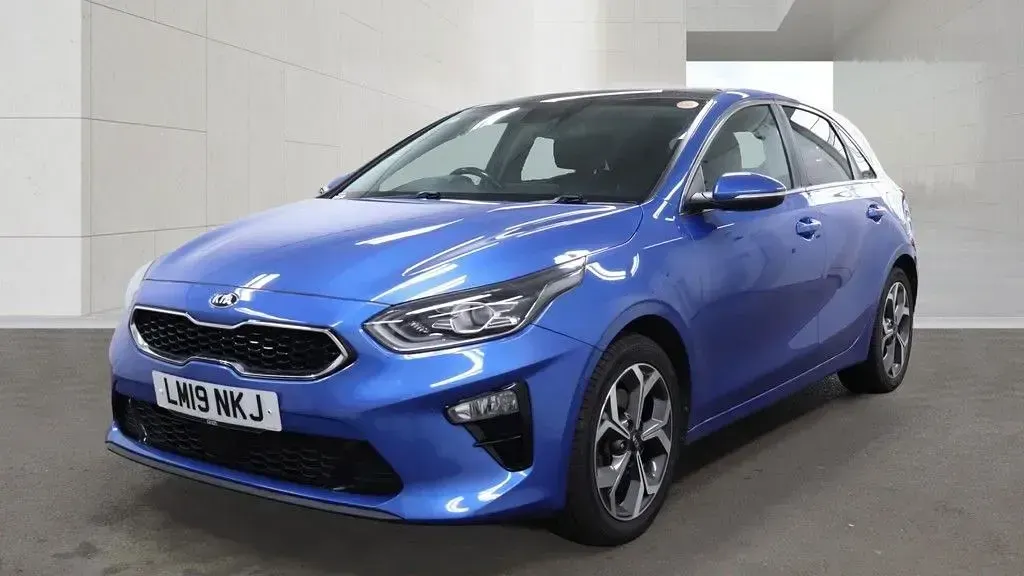 Used Kia Ceed First Edition 138 HP (101 kW) 2019 Blue Hatchback