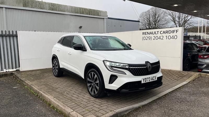White Used 2023 Renault Austral Techno SUV | £20,707 (Good price) - Image 1/1