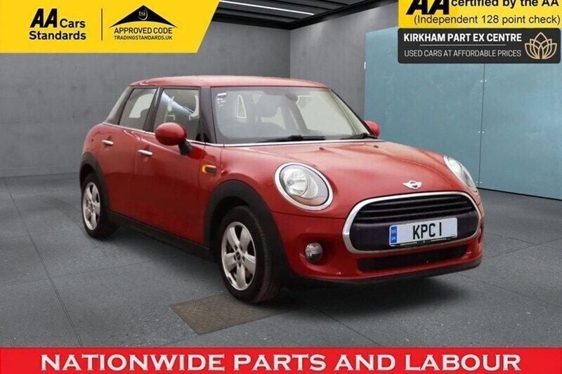 Red Used 2017 Mini Cooper Hatch Hatchback | £6,395 (Good price) - Image 1/1