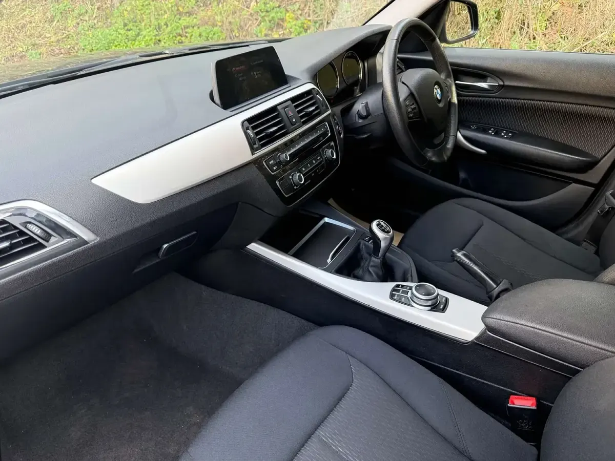 Used BMW 116 Comfort Edition 114 HP (83 kW) 2019 Black Hatchback