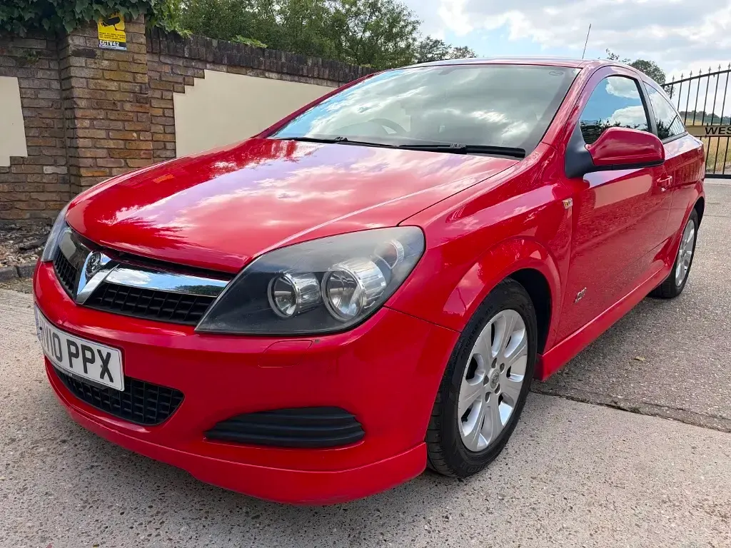Used Vauxhall Astra Sport 2010 Red Coupe