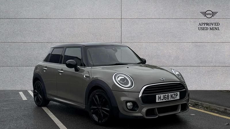Grey Used 2018 Mini Cooper Hatch Hatchback | £13,790 (Fair price) - Image 1/4