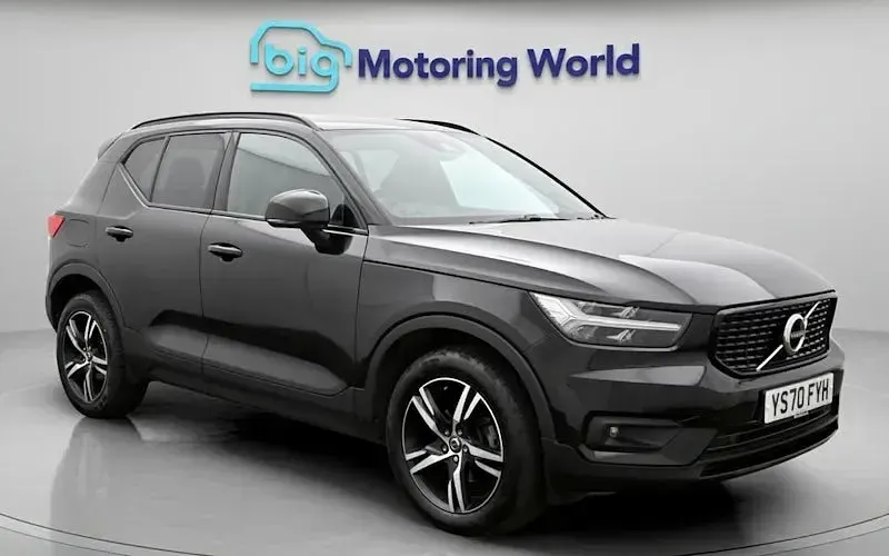Used Volvo XC40 R-Design 163 HP (119 kW) 2020 SUV