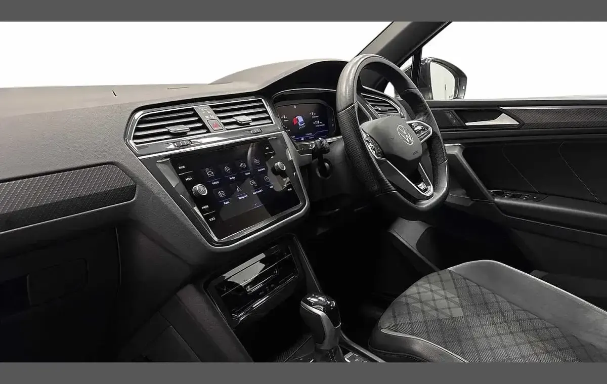 Used VW Tiguan R-line 150 HP (110 kW) 2023 Black SUV