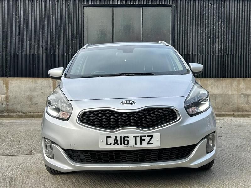 Used Kia Carens 2016 Silver MPV
