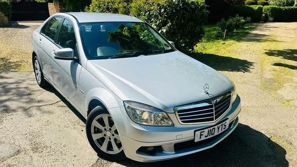 Used Mercedes C220 SE 2010 Silver Sedan