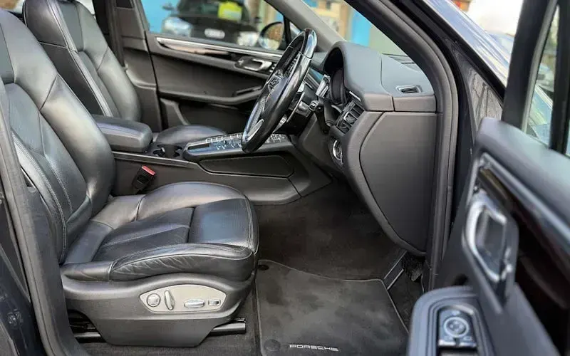 Used Porsche Macan S 354 HP (260 kW) 2019 Grey SUV