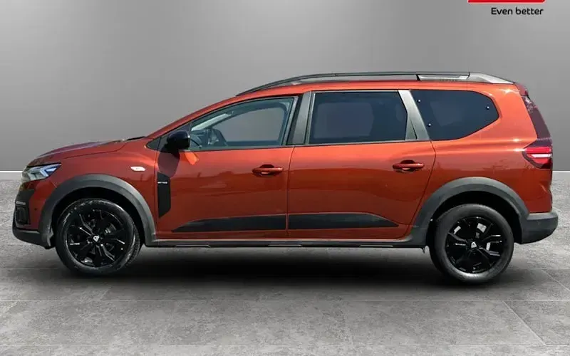 Used Dacia Jogger Extreme 110 HP (80 kW) 2022 Orange MPV