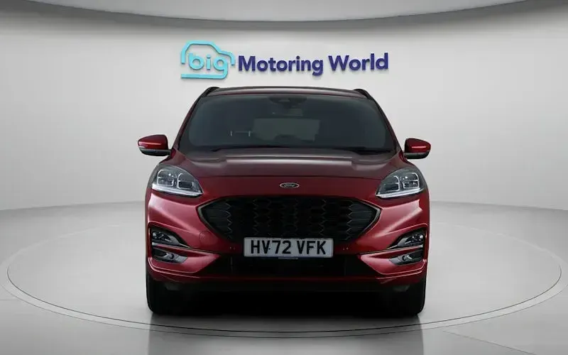Used Ford Kuga ST-Line 225 HP (165 kW) 2022 Red SUV
