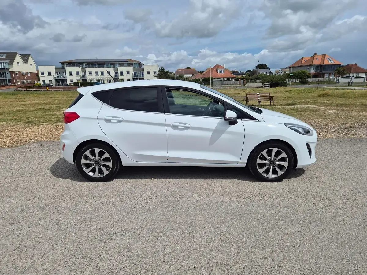 Used Ford Fiesta Titanium 2018 White Hatchback