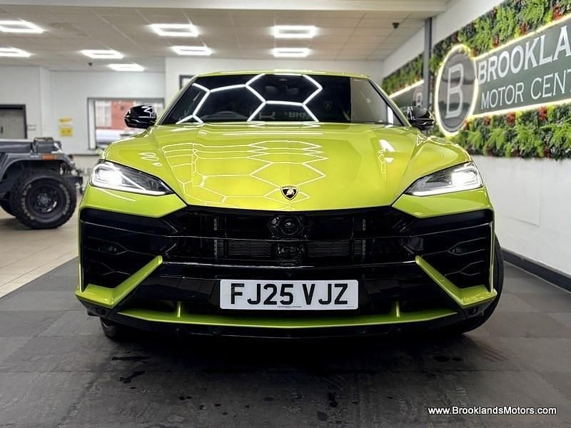Used Lamborghini Urus 2025 Green SUV