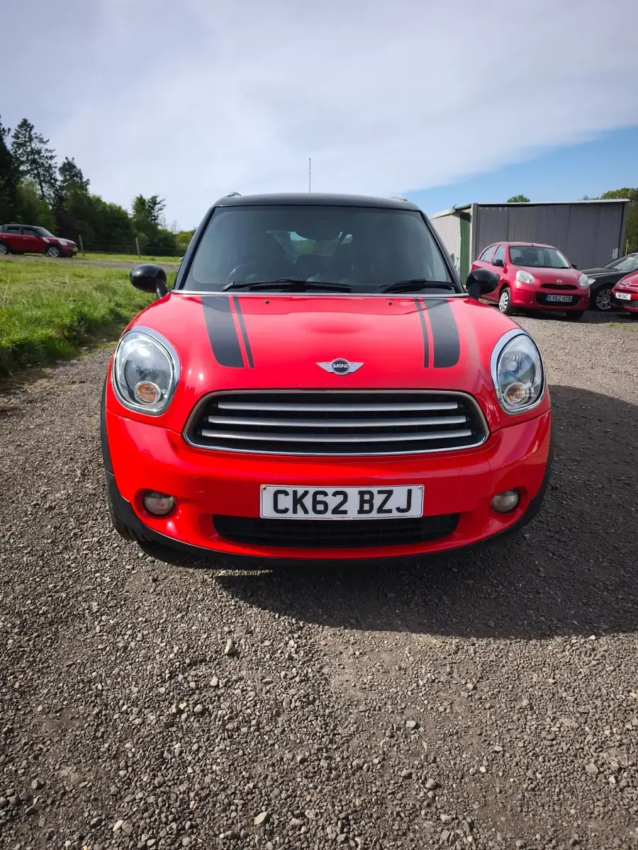 Begagnad Mini Cooper D 2012 Röd Halvkombi