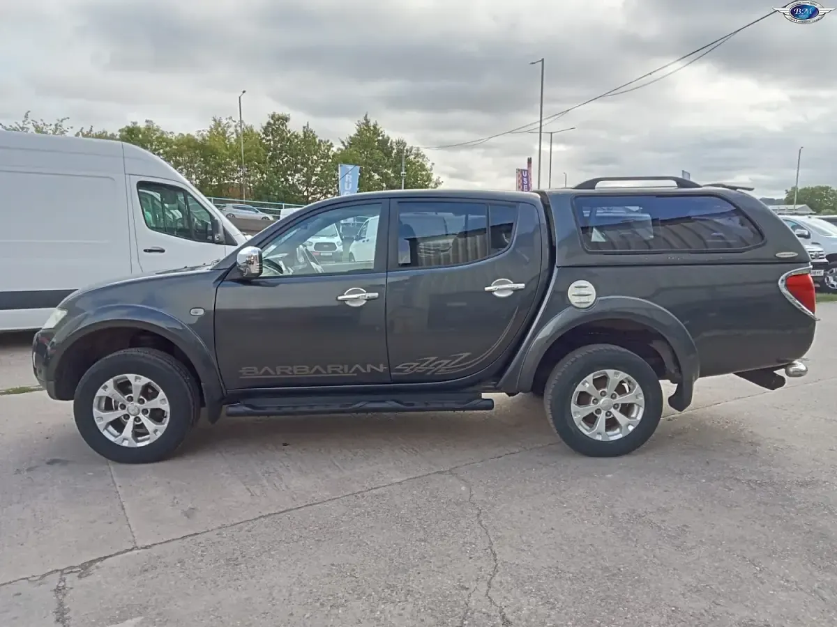Used Mitsubishi L200 176 HP (129 kW) 2012 Grey Pickup