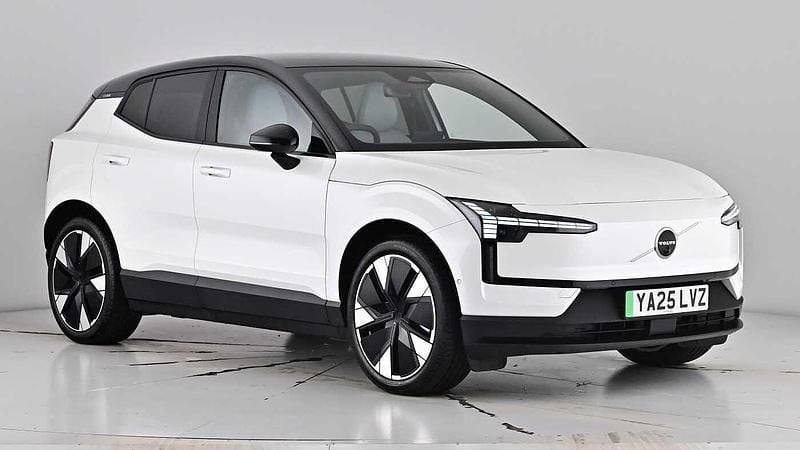 Crystal white New 2025 Volvo EX30 Performance SUV | £34,995 (Good price) - Image 1/4