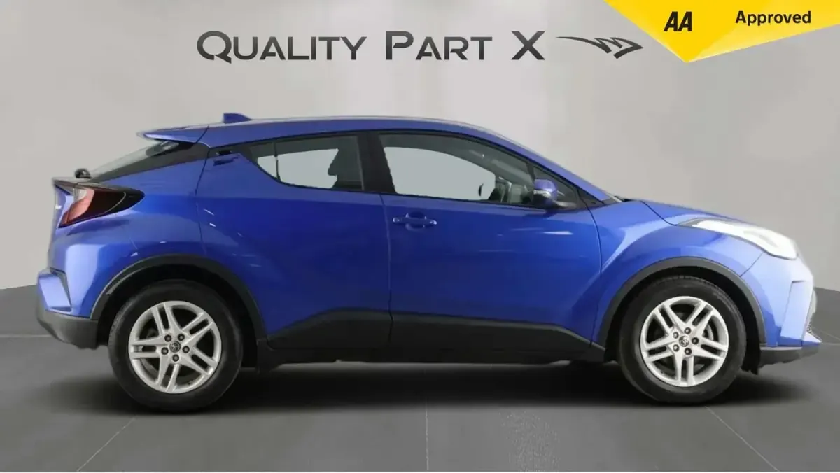 Used Toyota C-HR 122 HP (89 kW) 2022 Blue SUV