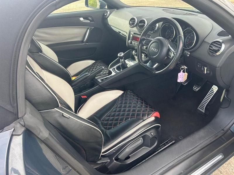 Used Audi TT Design 160 HP (117 kW) 2009 Grey Coupe