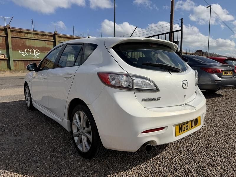 Used Mazda 3 2012 White Hatchback
