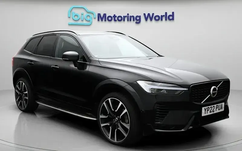 Second-hand Volvo XC60 R-Design Pro 455 CP (334 kW) 2021 SUV