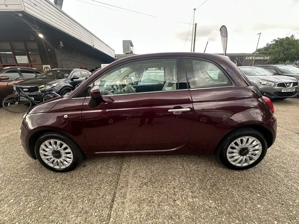 Used Fiat 500 Lounge 69 HP (50 kW) 2018 Red Hatchback