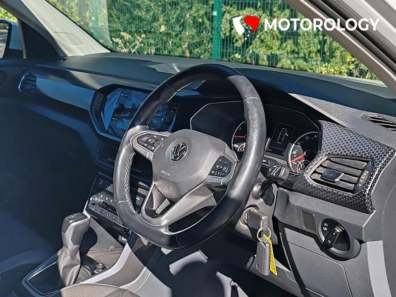 Used VW T-Cross SEL 115 HP (84 kW) 2019 White SUV