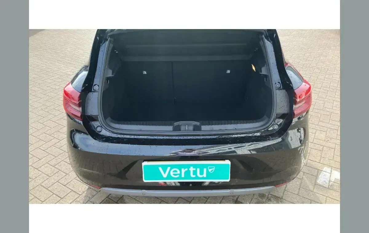 Used Renault Clio RS Line 140 HP (102 kW) 2022 Black Hatchback