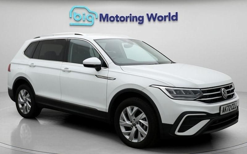 Used 2024 VW Tiguan Allspace Life SUV | £23,600 (Good price) - Image 1/4