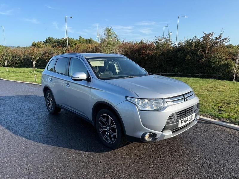 Silver Used 2014 Mitsubishi Outlander SUV | £4,250 (Super price) - Image 1/4